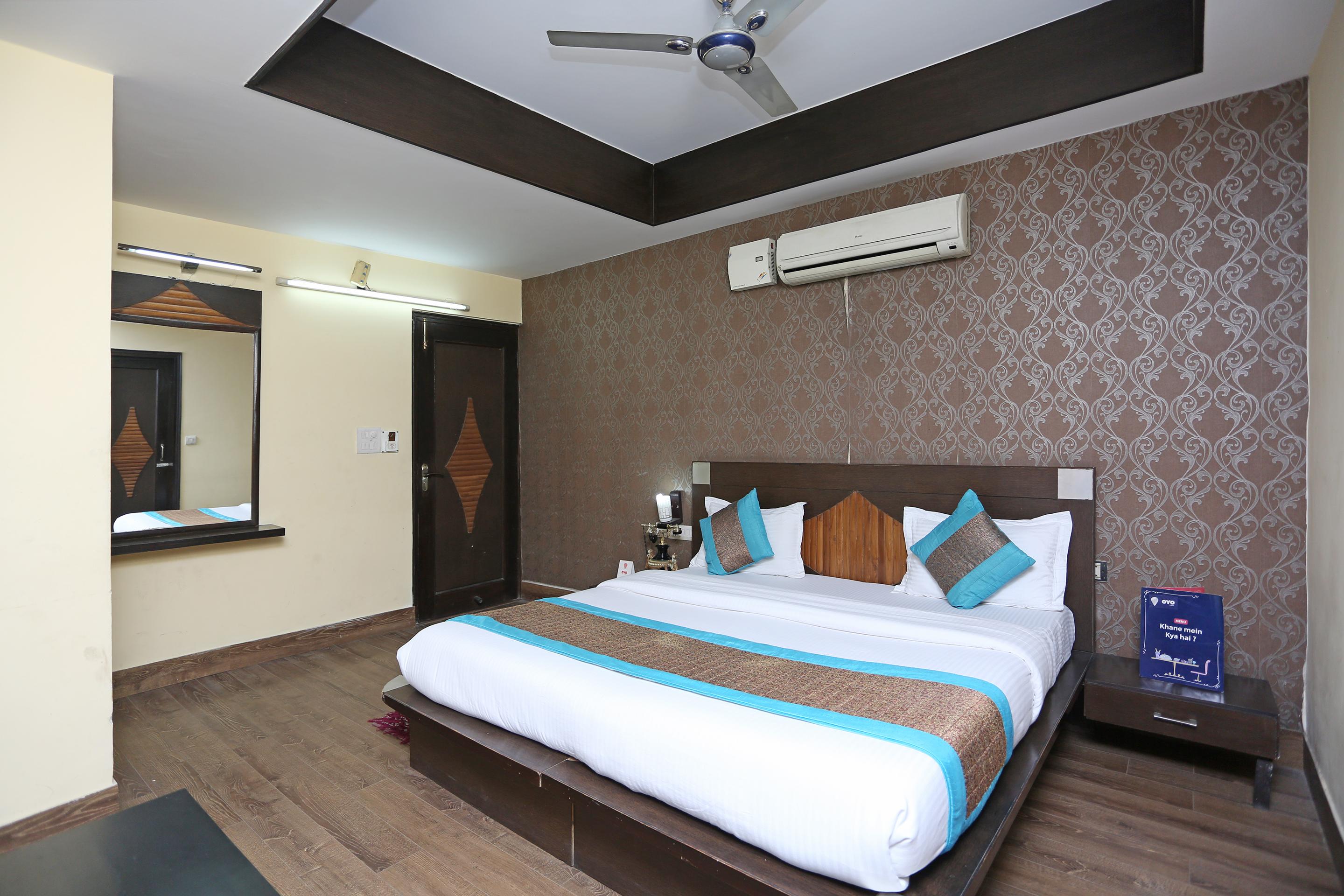Oyo 337 Hotel Anand เดลี ภายนอก รูปภาพ