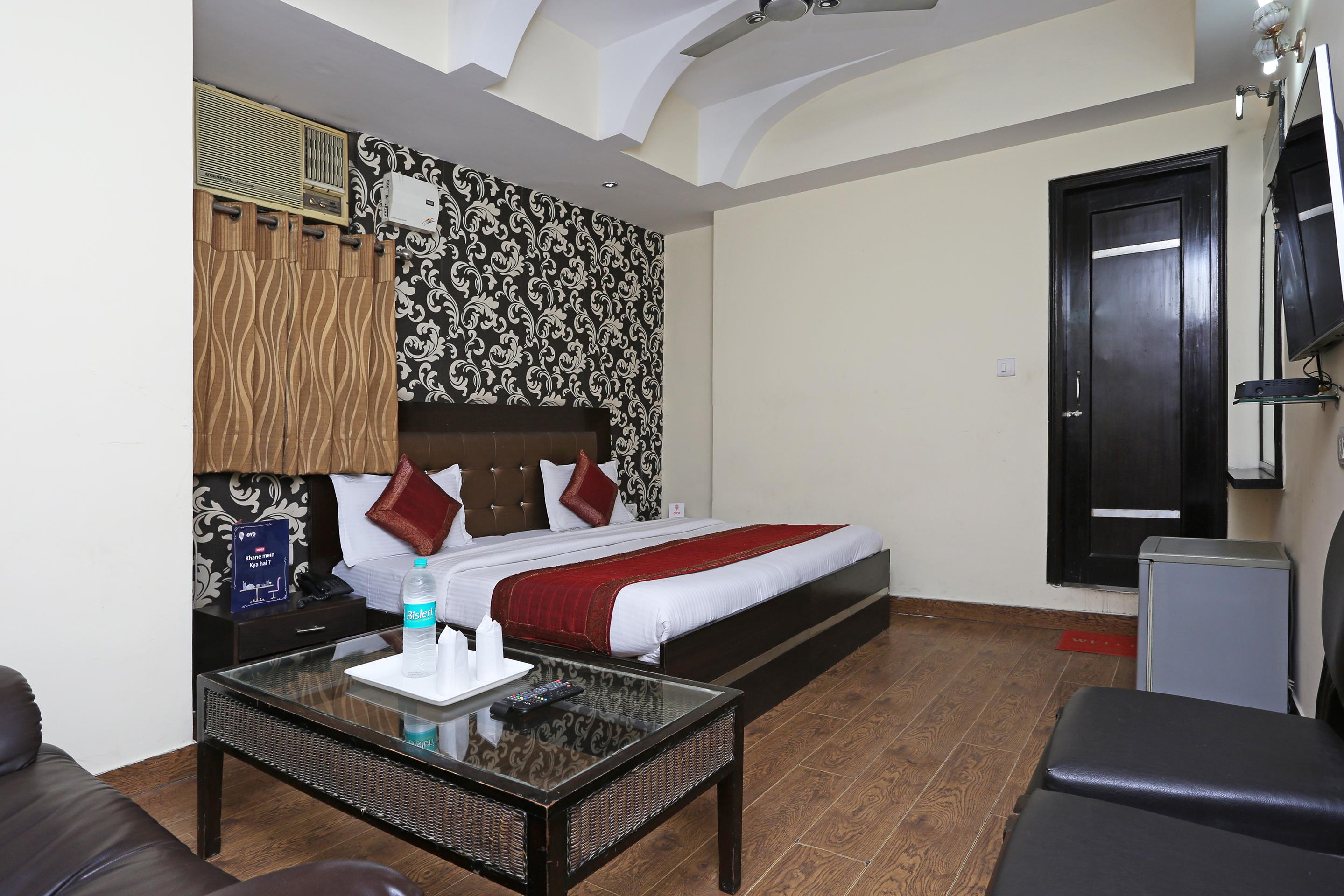 Oyo 337 Hotel Anand เดลี ภายนอก รูปภาพ