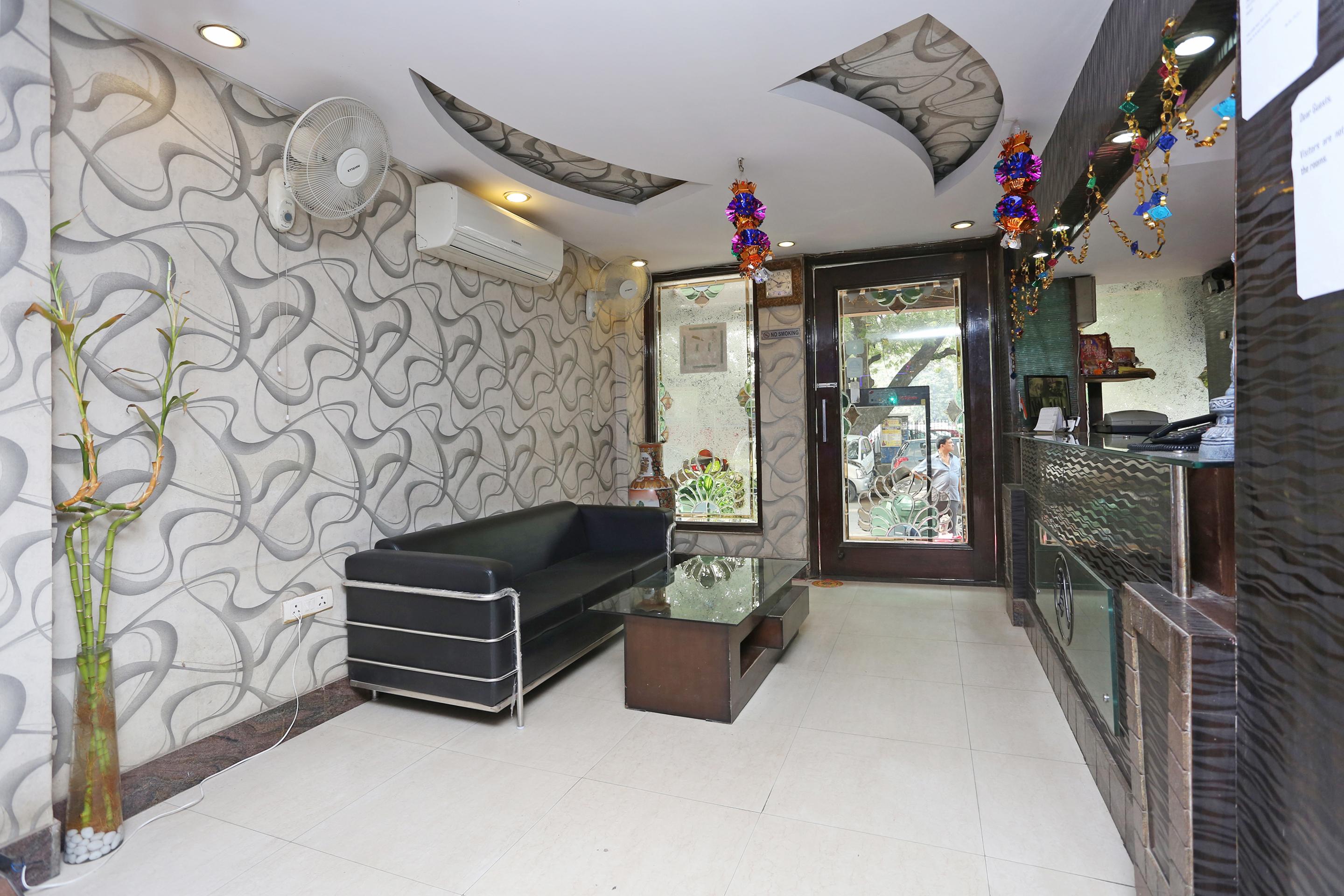 Oyo 337 Hotel Anand เดลี ภายนอก รูปภาพ