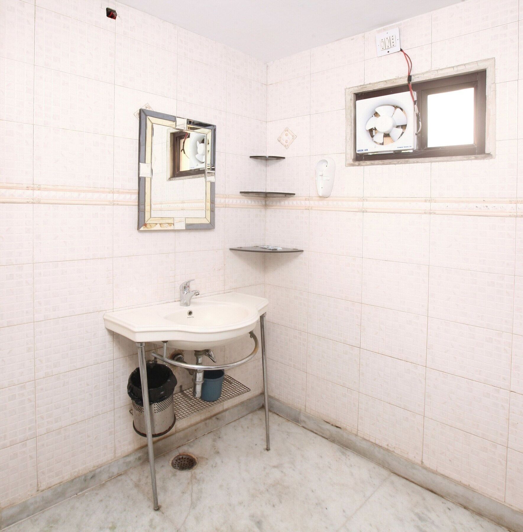 Oyo 337 Hotel Anand เดลี ภายนอก รูปภาพ