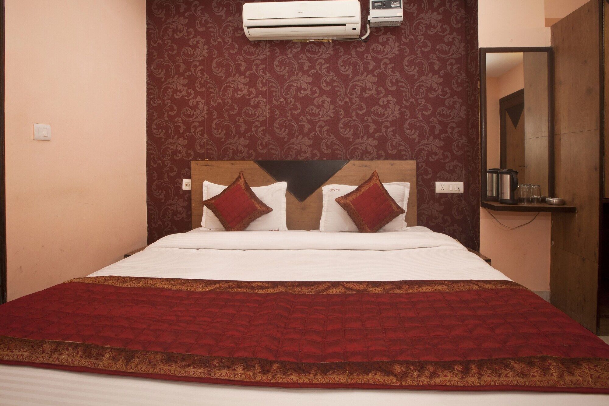 Oyo 337 Hotel Anand เดลี ภายนอก รูปภาพ