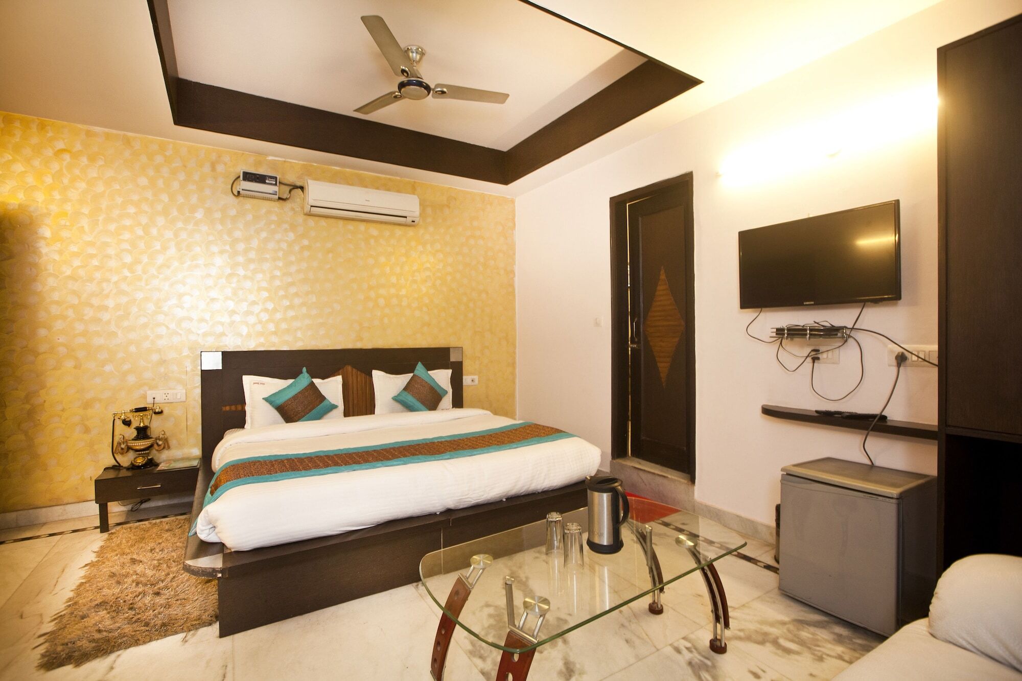 Oyo 337 Hotel Anand เดลี ภายนอก รูปภาพ