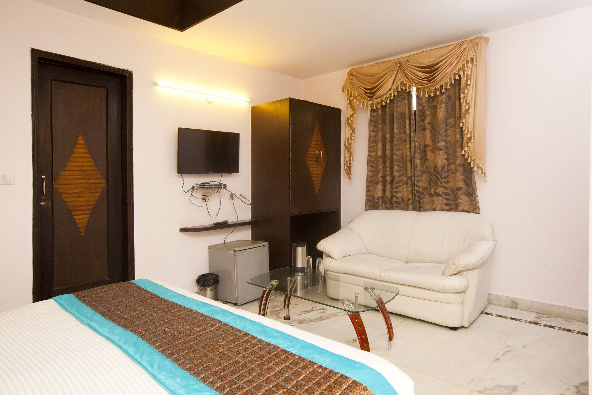 Oyo 337 Hotel Anand เดลี ภายนอก รูปภาพ