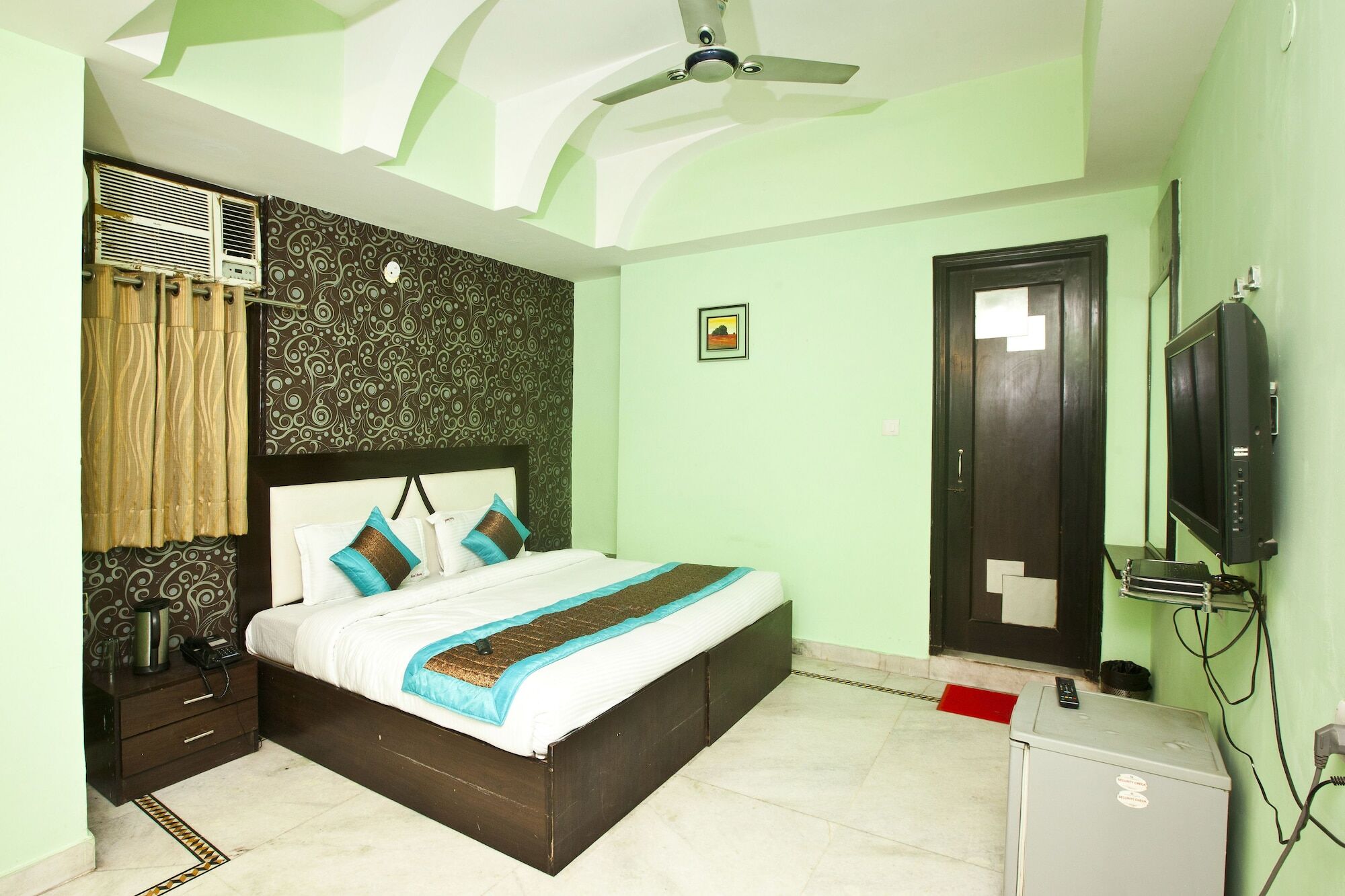 Oyo 337 Hotel Anand เดลี ภายนอก รูปภาพ